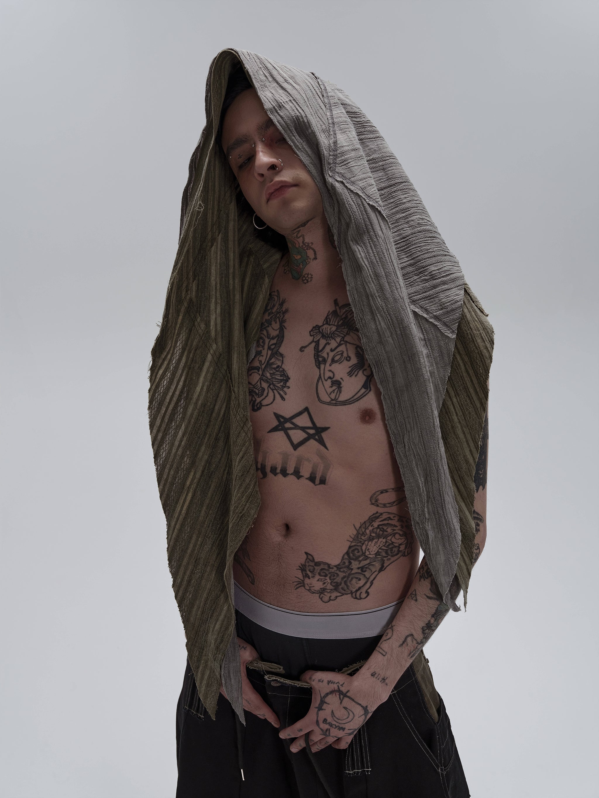Sand-City Dyed Raw-Edge Scarf (Moss Green)