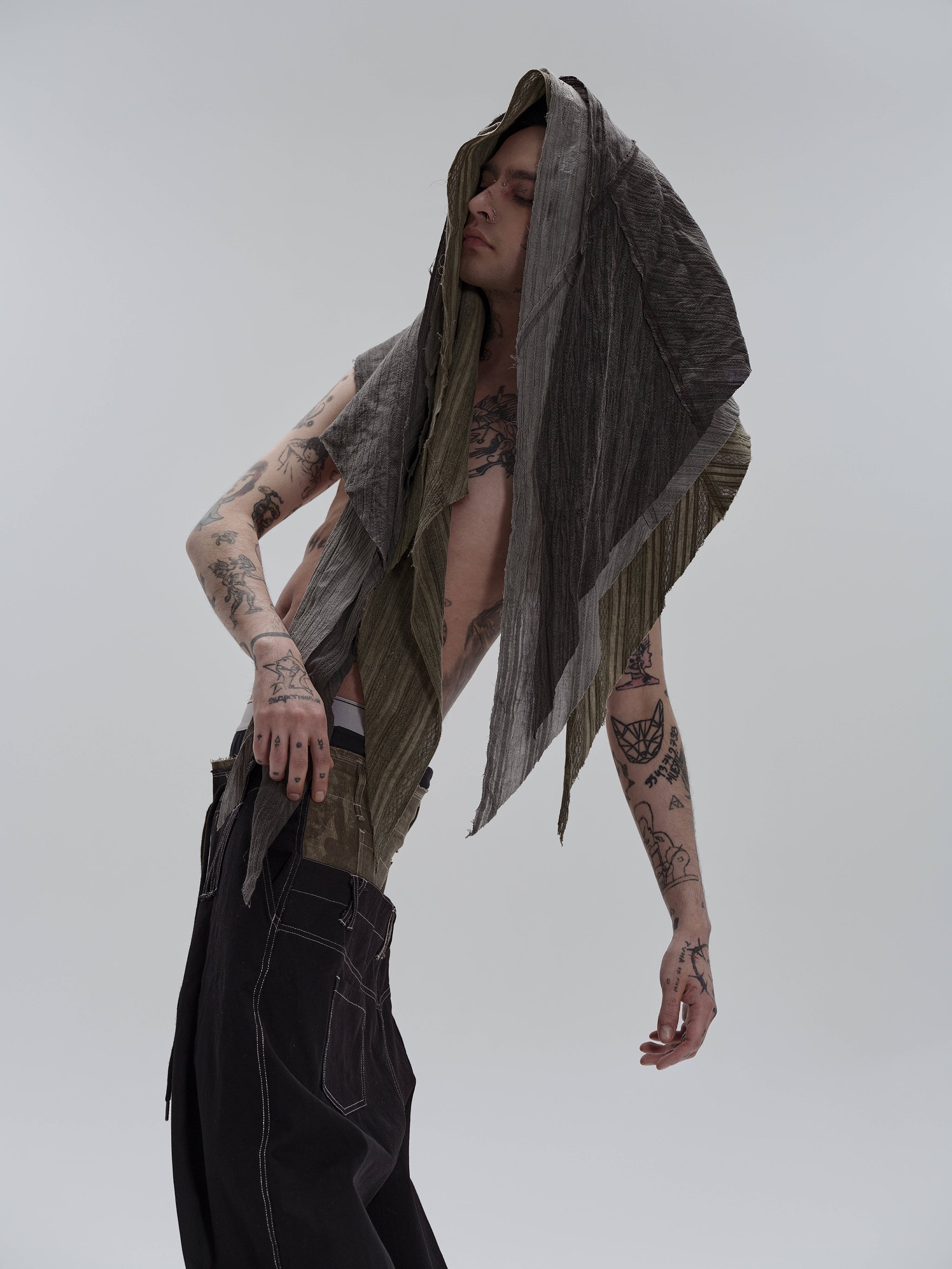 Sand-City Dyed Raw-Edge Scarf (Moss Green)